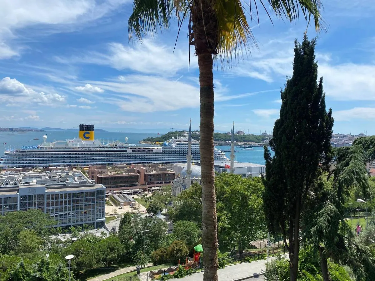 Stunning Sea View And Central Location, 2Br Istanbul 0*,  Turkey