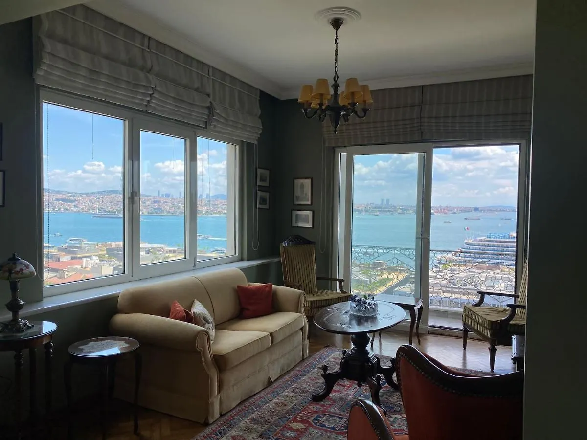 Stunning Sea View And Central Location, 2Br Istanbul 0*,