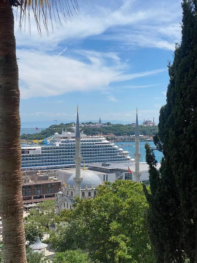 Stunning Sea View And Central Location, 2Br Istanbul